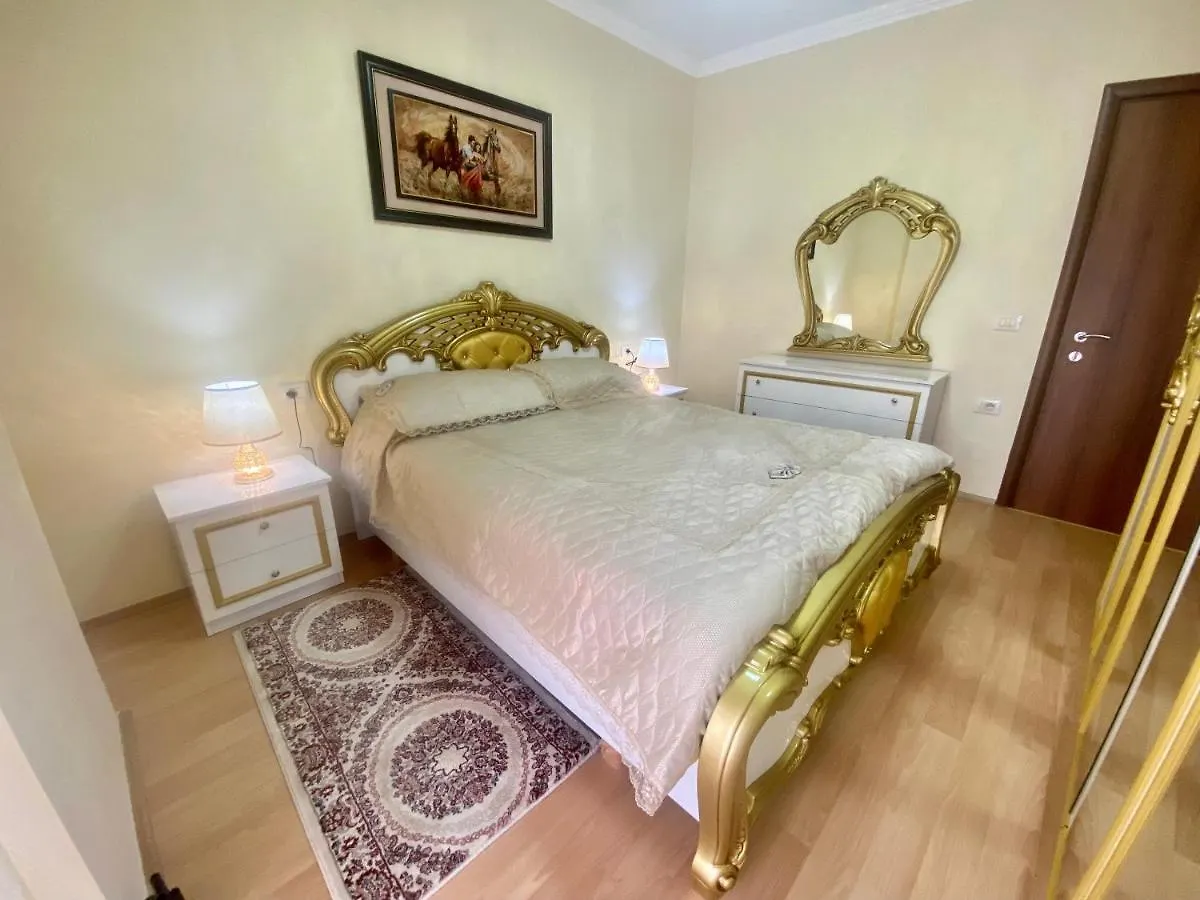 Luxury Suites Pogradec 0*,